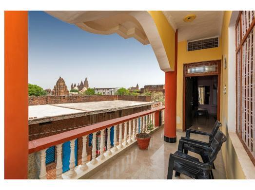 Shree Ram Homestay オルチャ エクステリア 写真