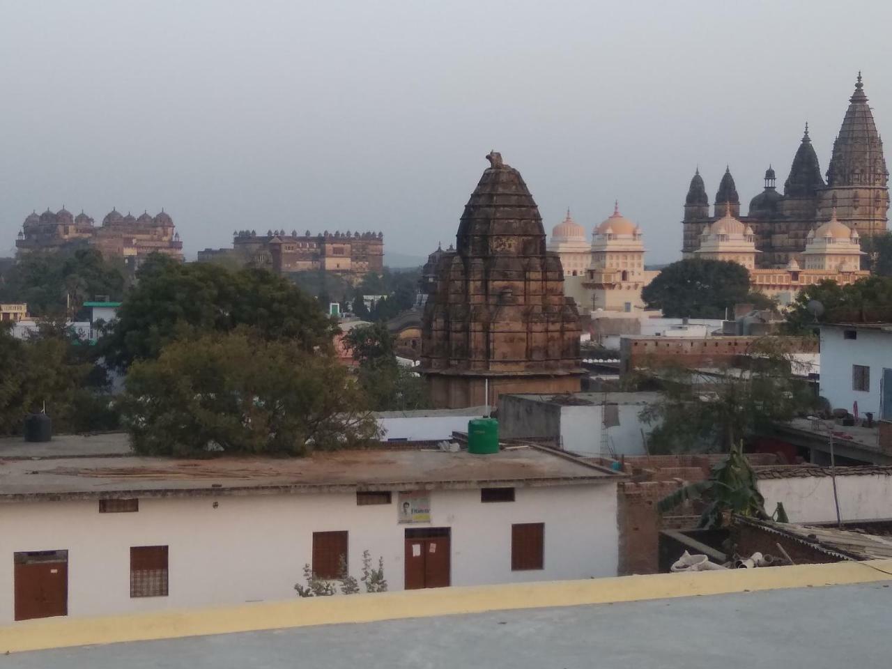 Shree Ram Homestay オルチャ エクステリア 写真